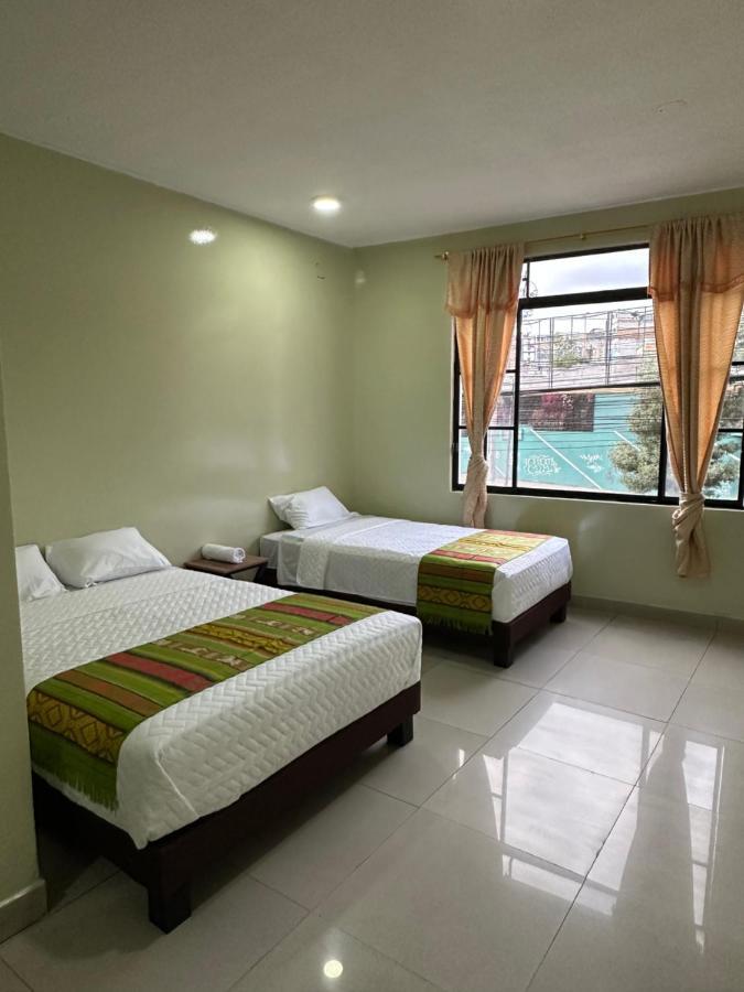Hostal Marin Central Quito Ngoại thất bức ảnh