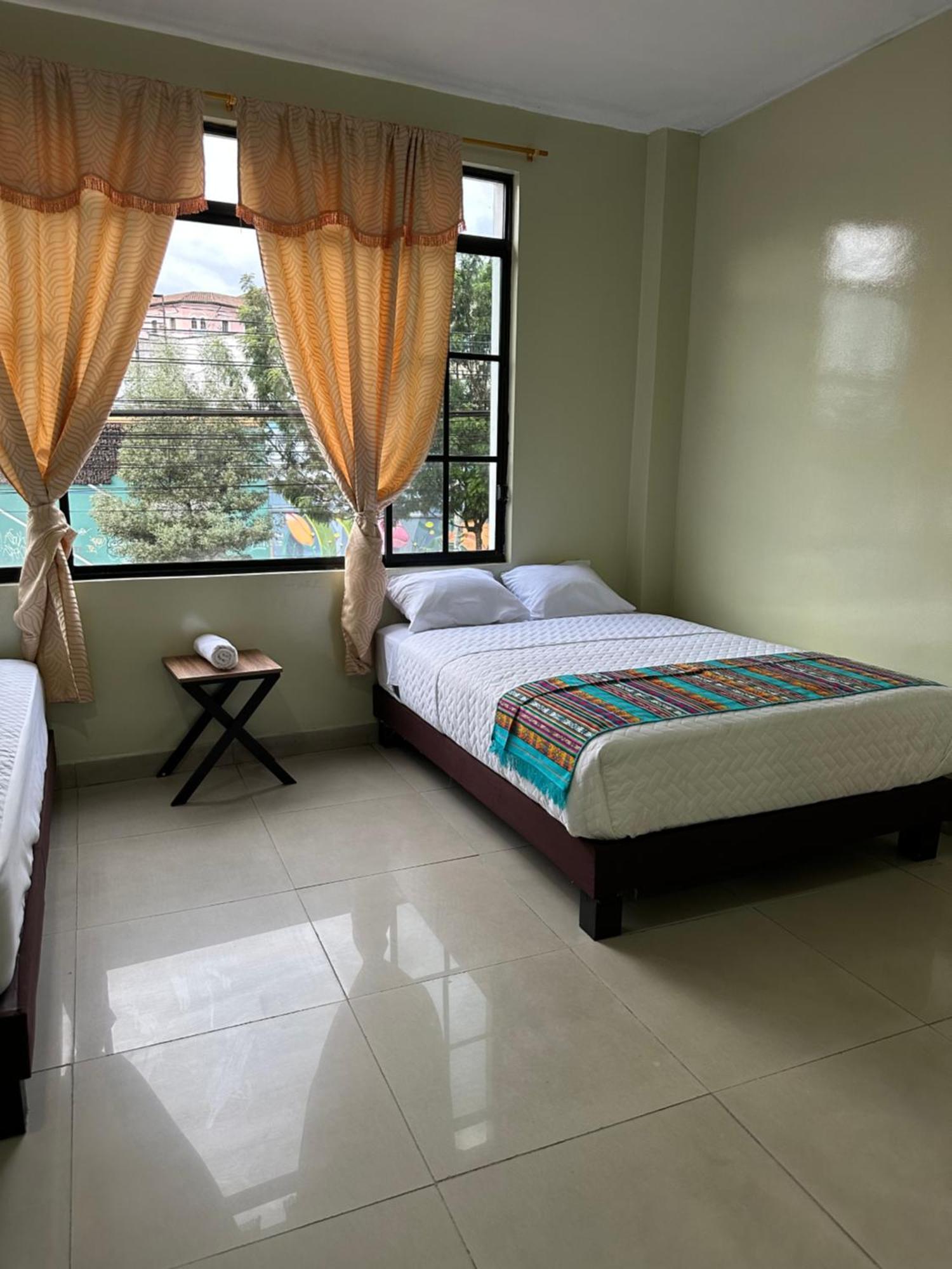 Hostal Marin Central Quito Ngoại thất bức ảnh